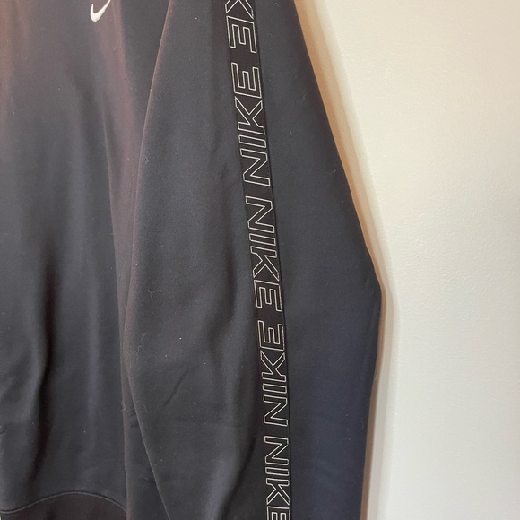 Nike women’s black oversized repeat logo taped sweatshirt size small - Picture 2 of 6